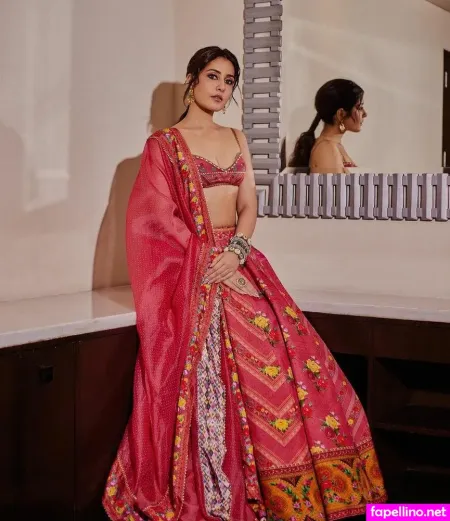 Raashii Khanna OnlyFans Thumbnail #bntpP90fyT