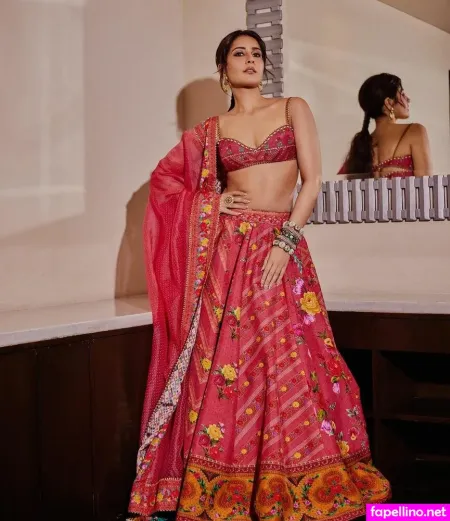 Raashii Khanna OnlyFans Thumbnail #oHbteB3Mrd