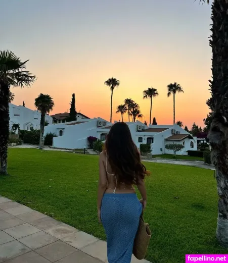 Rabia Karaarslan OnlyFans Thumbnail #ZKHYI2YQ45