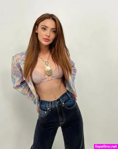 Rabia Soyturk OnlyFans Thumbnail #4t8wghm4IF