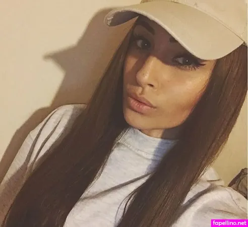 Rabiya Glhan OnlyFans Thumbnail #YTa55EDJft