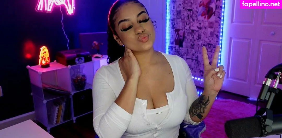 Cely, aleruizmx0, racelyplays Nude Leaked OnlyFans Photo #1Lh8iIsnDb