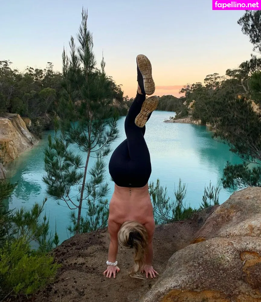 racharmstrong, racharmstrong__ Nude Leaked OnlyFans Photo #n53eHJqmrl