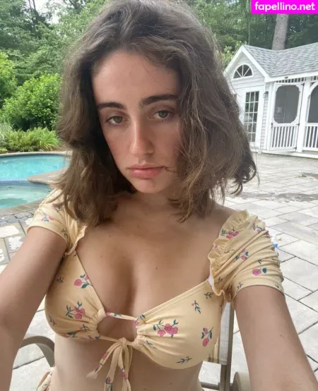 Rachel Anne Sennott OnlyFans Thumbnail #AASTcgdjQZ