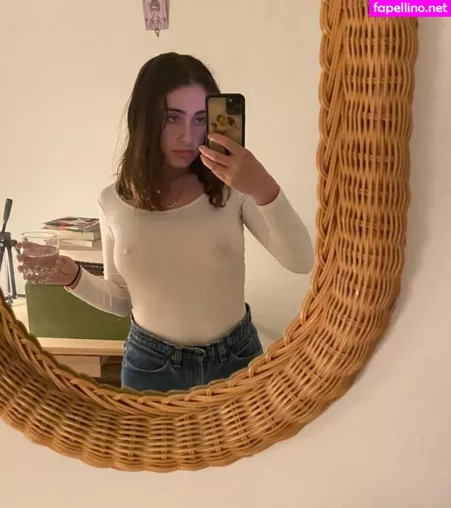 Rachel Anne Sennott OnlyFans Thumbnail #cma01lrEfh