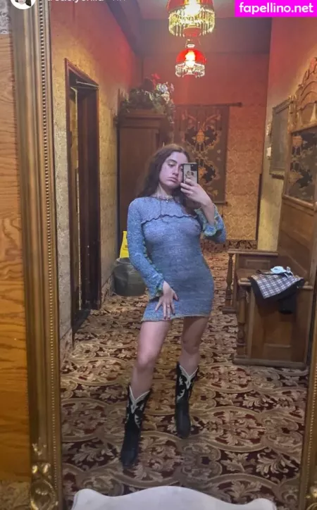 Rachel Anne Sennott OnlyFans Thumbnail #vLin6Lal5x