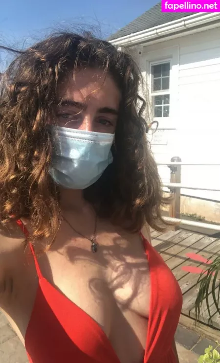 Rachel Anne Sennott OnlyFans Thumbnail #yBfKZi8rnM