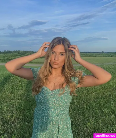 Rachel Barnett OnlyFans Thumbnail #xMqQqGsHUe