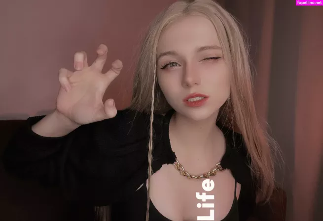 Rachel Blossom OnlyFans Thumbnail #mr2muP13rN