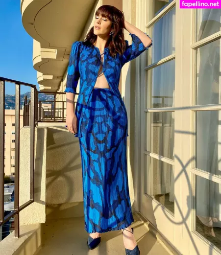 Rachel Brosnahan OnlyFans Thumbnail #EvYYsRR6pJ
