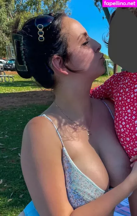 Rachel Elizabeth OnlyFans Thumbnail #ah5d0Uvn1C