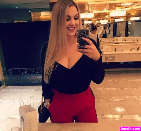 Rachel L 1 OnlyFans Thumbnail #oYp3QZMAyl