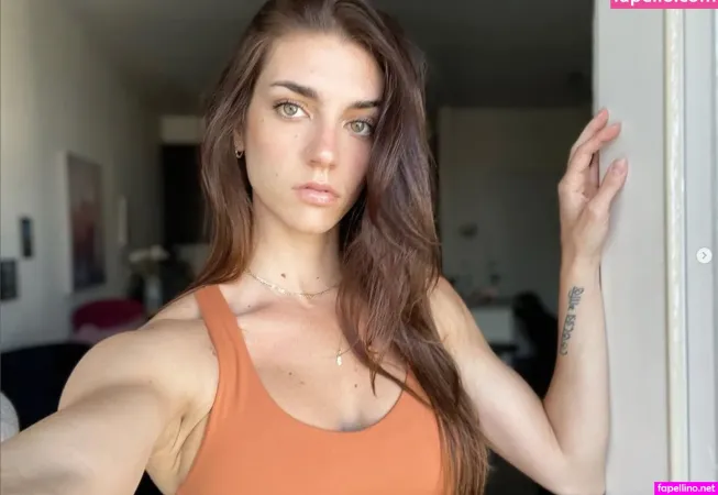 Rachel Loren OnlyFans Thumbnail #qTWwwvumPM