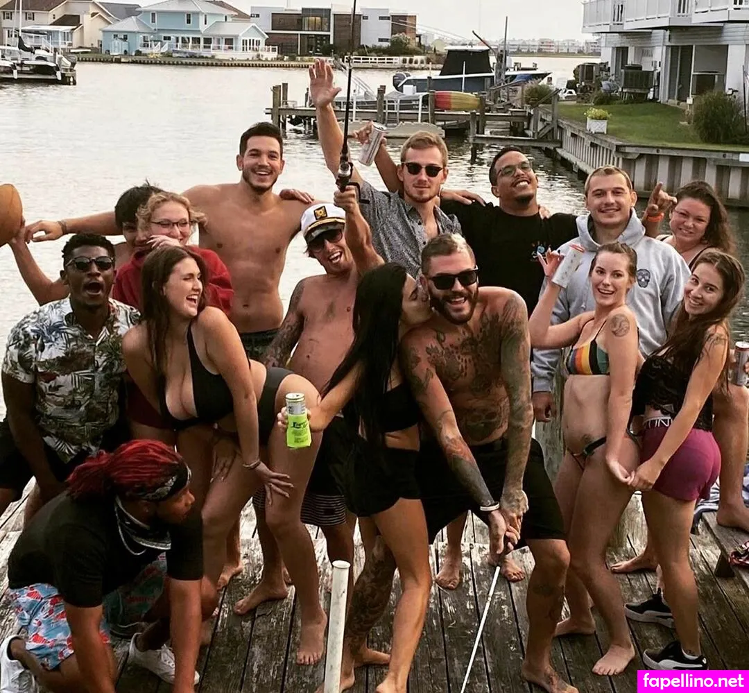 bunnyloumyers, raechelmyers Nude Leaked OnlyFans Photo #7bgT0YF6KZ