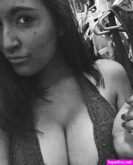 Rachel Myers OnlyFans Thumbnail #yKtRB3SDeA