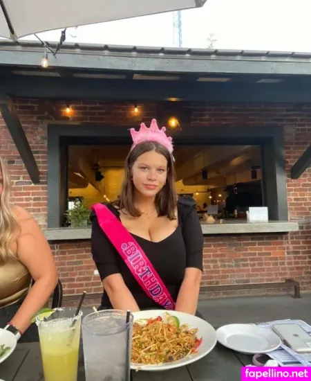 Rachel P OnlyFans Thumbnail #YvAJFjgg8r