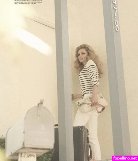 Rachel Roberts OnlyFans Thumbnail #ap4rZCbQTx