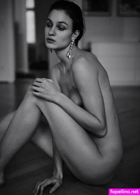 Rachel Samstag OnlyFans Thumbnail #RREcQ4xMTx