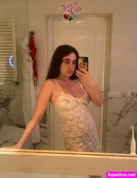 Rachel Sennot OnlyFans Thumbnail #A1o6tlHQQG