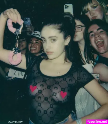 Rachel Sennot OnlyFans Thumbnail #p2S9NQWE3i