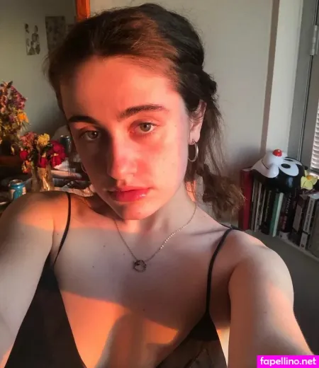 Rachel Sennott OnlyFans Thumbnail #CzcO5vZgKB