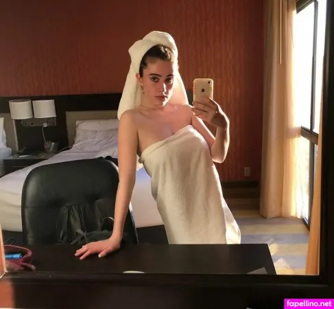 Rachel Sennott OnlyFans Thumbnail #QbgKQXLcxB
