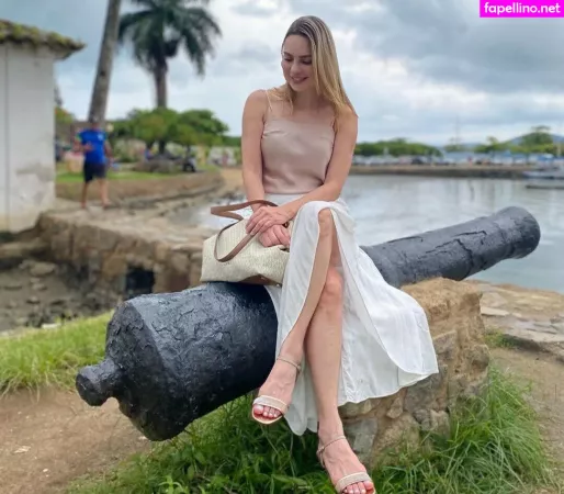 Rachel Sherazade OnlyFans Thumbnail #AlTkSqRDmy