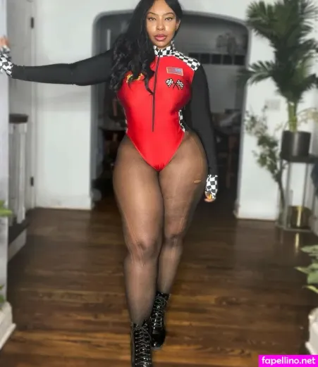 Rachel Storms 4 Main Profile Photo