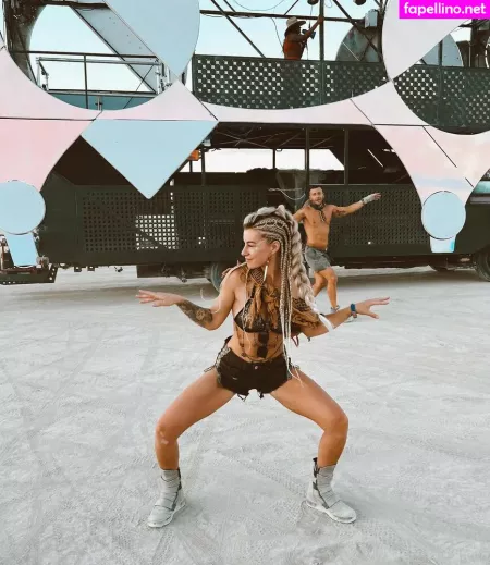 Rachelbell OnlyFans Thumbnail #8zYm19K4ks