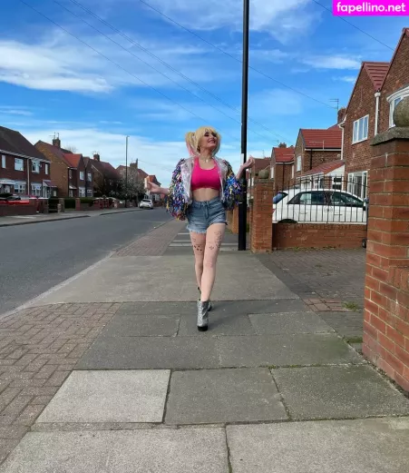 Rachell Briggs OnlyFans Thumbnail #XNnaahZuVV