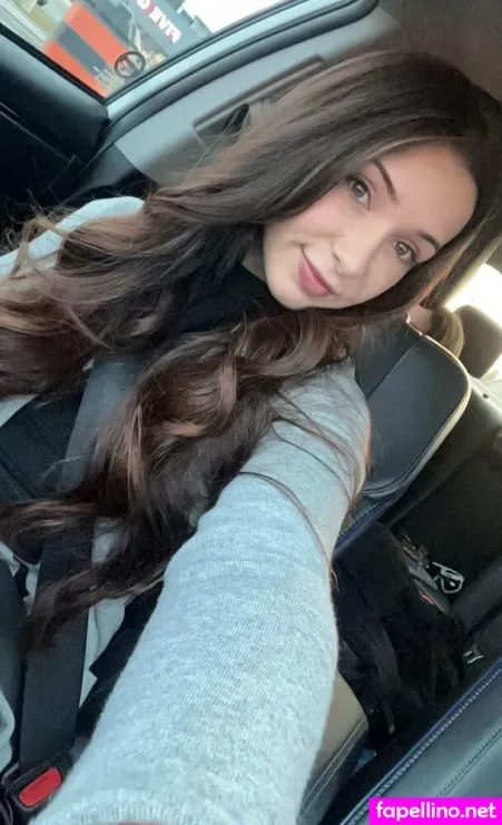 Rachelrainx 1 OnlyFans Thumbnail #3FXKXElwQl