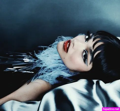 Rachelzegler OnlyFans Thumbnail #4HoI0ENaoS