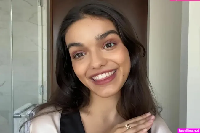Rachelzegler Main Profile Photo