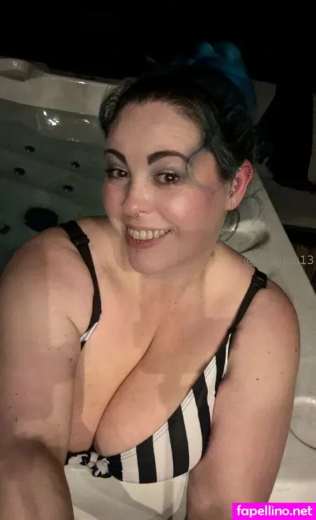 Rachilou13 OnlyFans Thumbnail #YB4bORSLpD