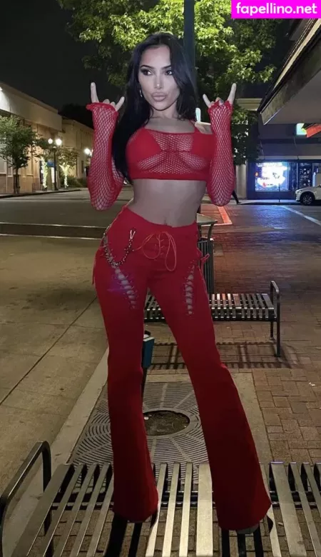 Racquel Symons OnlyFans Thumbnail #UUYuXMtqNK