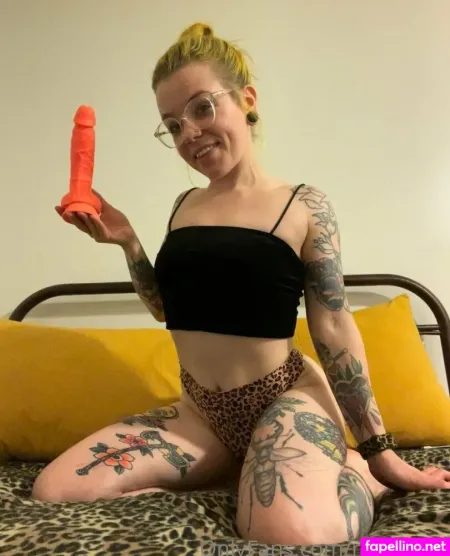 Rad Rosie Rue OnlyFans Thumbnail #xRWEUwemos