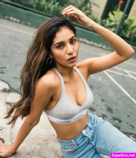 Radhika Seth OnlyFans Thumbnail #ouS3r72tCp