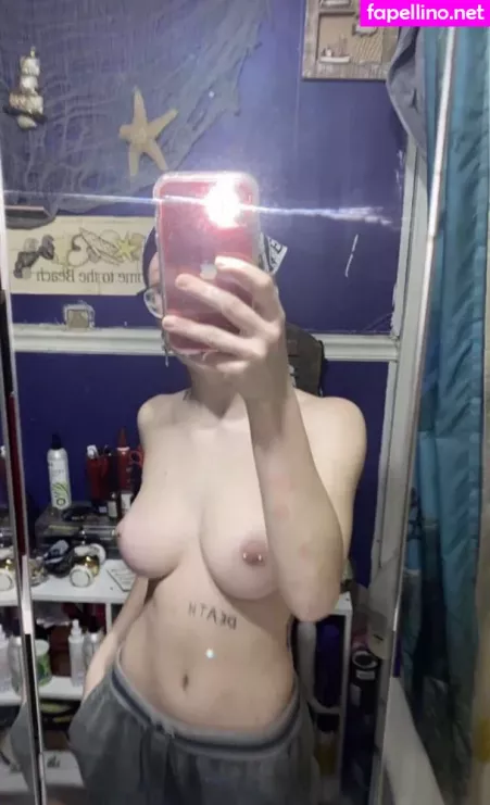Radianttoilet OnlyFans Thumbnail #AiD7ww93OQ