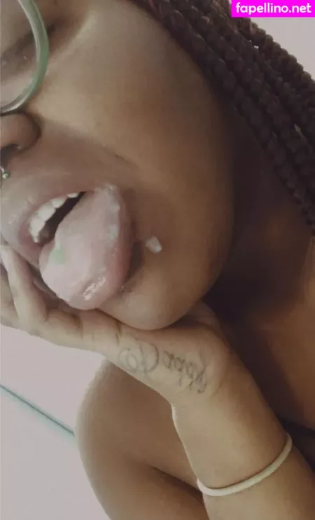Radicalprincess3 OnlyFans Thumbnail #VnheeAcnU9