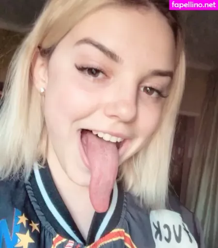 Radmila Maro OnlyFans Thumbnail #7NAjkkyNM2