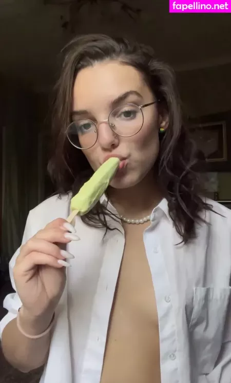 Radmila Maro OnlyFans Thumbnail #d6IJOT35Ss