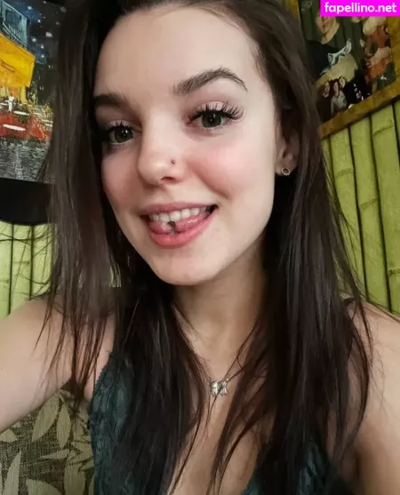 Radmila Maro OnlyFans Thumbnail #dx3HusWGSR
