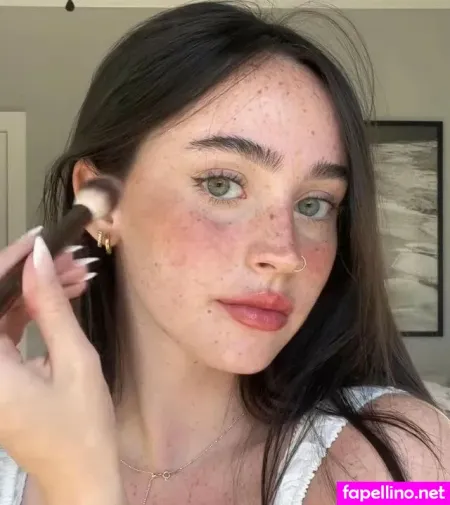 Rae Cambra OnlyFans Thumbnail #q0tnbtyhM3