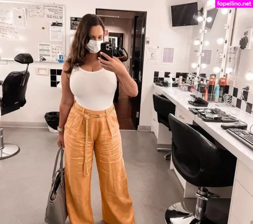 Rae Johnston OnlyFans Thumbnail #qRECcdbCFx