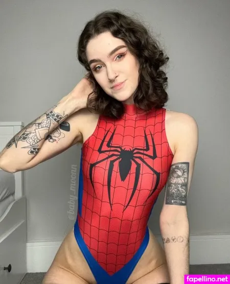 Rae Moonfree Main Profile Photo