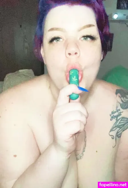 Rae Of Sunshine27 OnlyFans Thumbnail #oigB8duW32