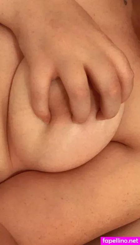 Raebabe11 OnlyFans Thumbnail #UbY4jr4ujc