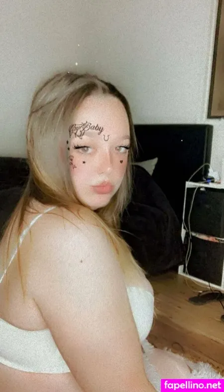 Raebabe11 OnlyFans Thumbnail #UqPePzu3kv