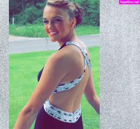 Raelyne Summeier OnlyFans Thumbnail #xd4fojRNKX