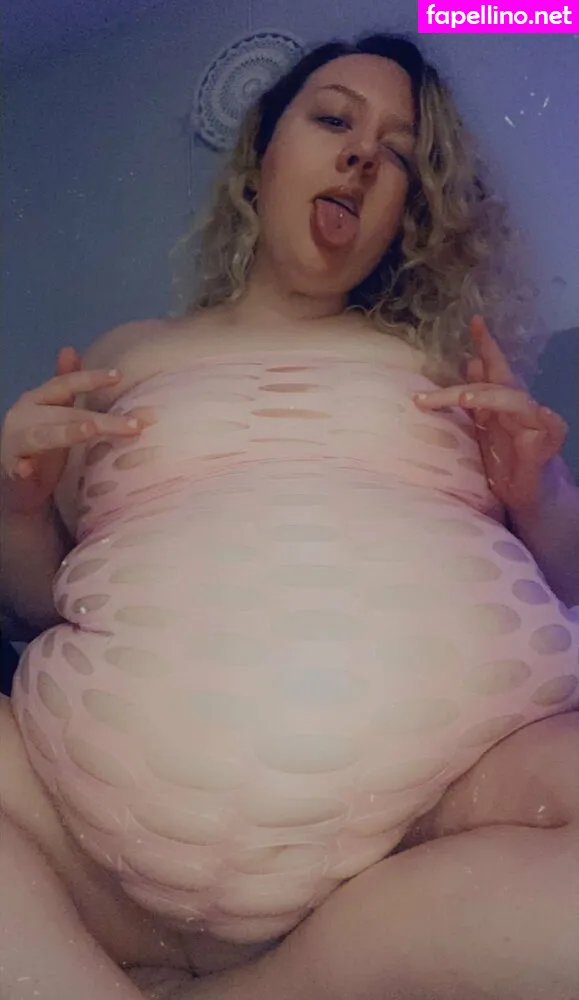 pizza_rowe, raelynnrose619 Nude Leaked OnlyFans Photo #hC4vRO1py9